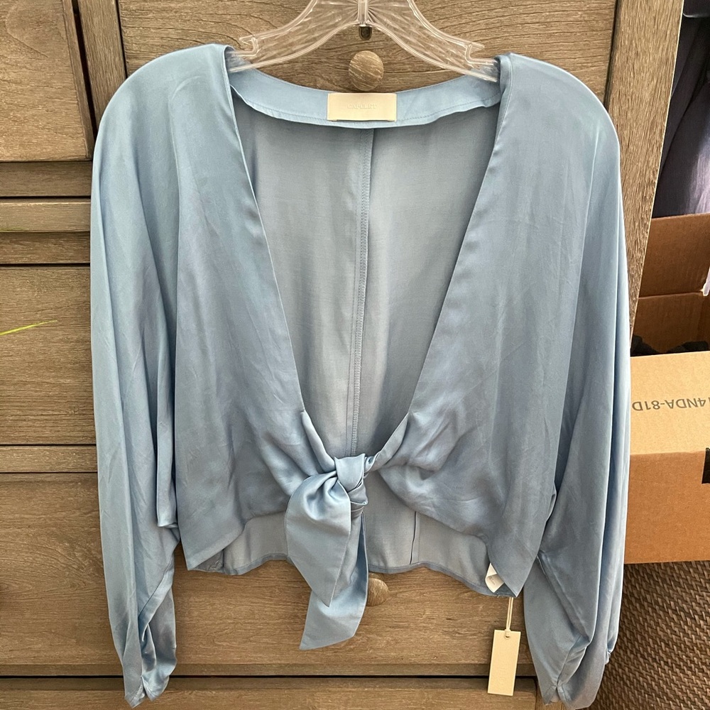 Capulet Blouse - Picture 2 of 3